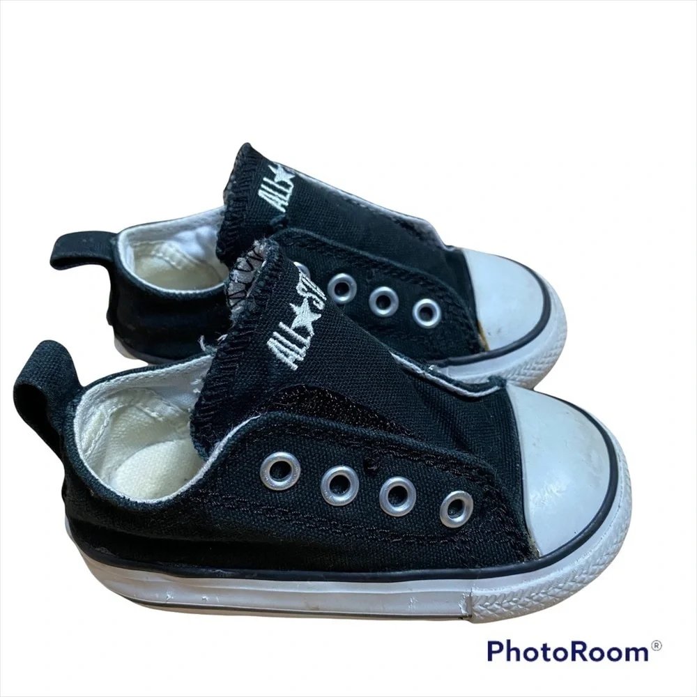 Converse Velcro Black Sneakers Sz 5 Baby Boy Girl Shoes
